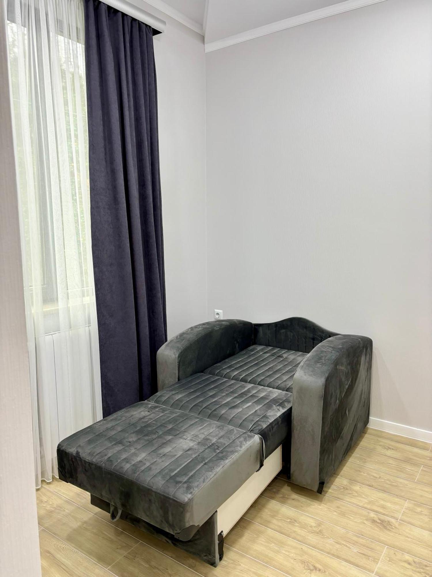Hillside Inn Μπατούμι Εξωτερικό φωτογραφία