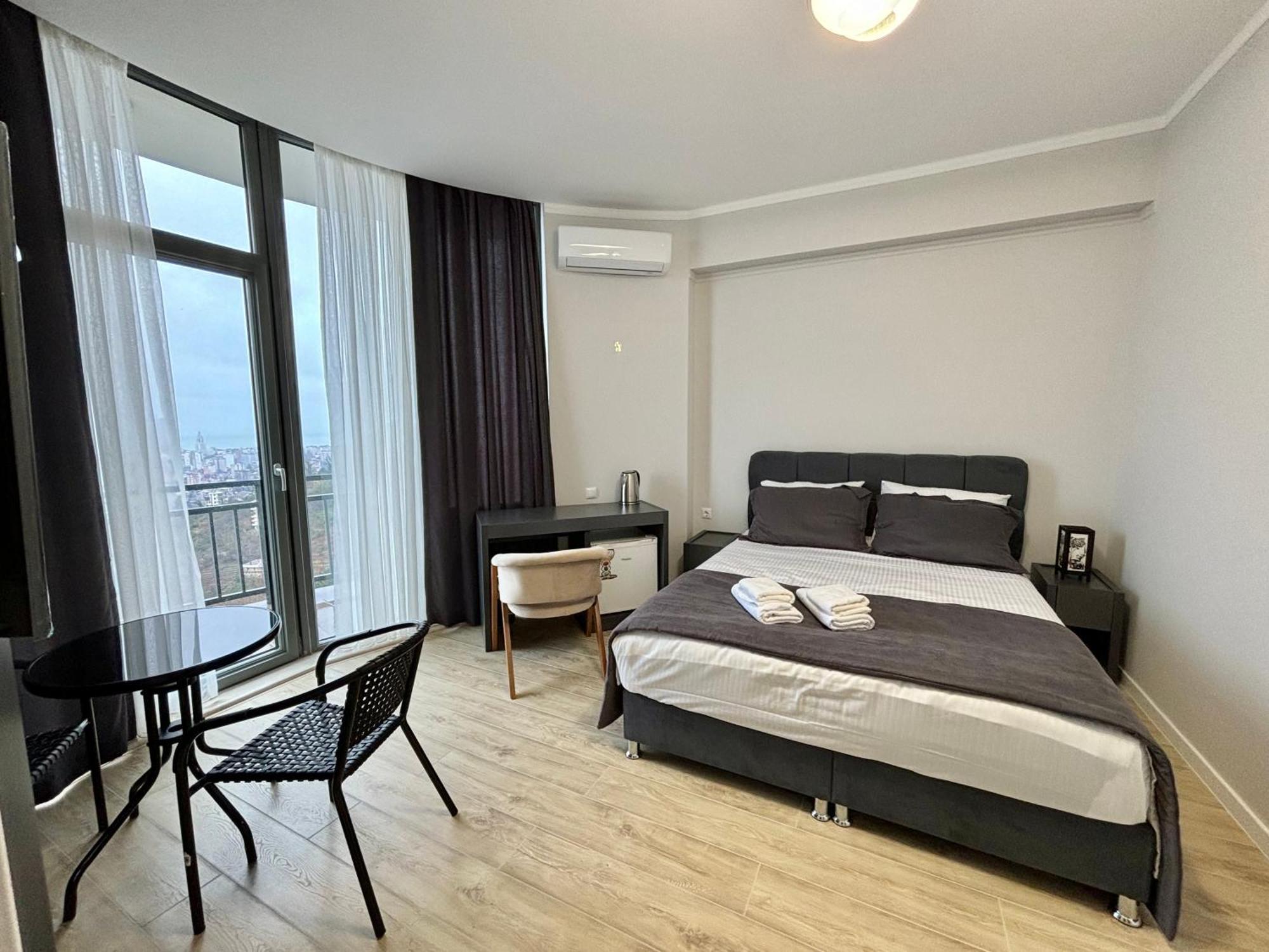 Hillside Inn Μπατούμι Εξωτερικό φωτογραφία